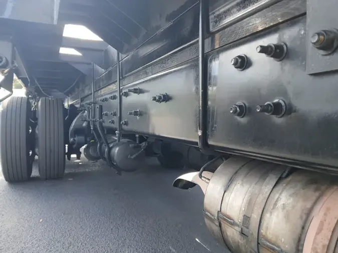 2020 FREIGHTLINER/MERCEDES M2 106