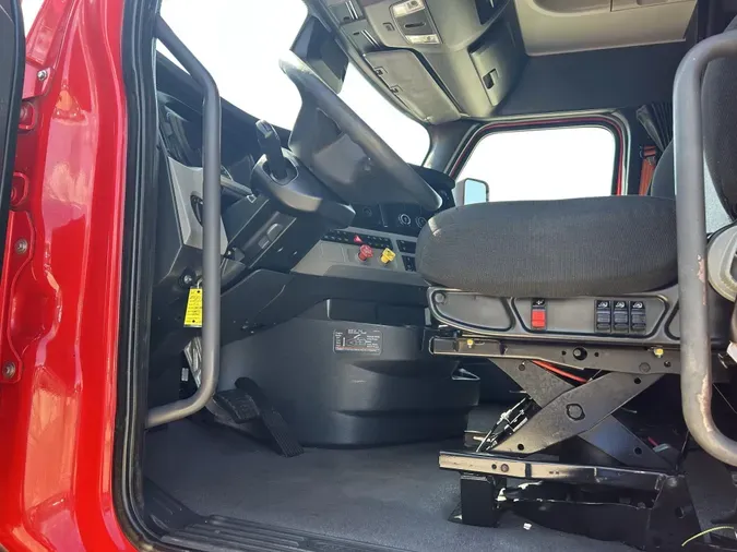 2022 Freightliner Cascadia