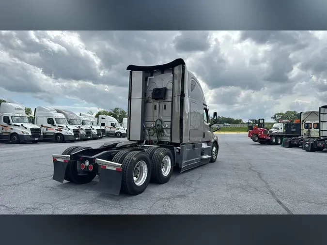 2023 Freightliner Cascadia 126919ff5a5597fb006146e44520d8fb517