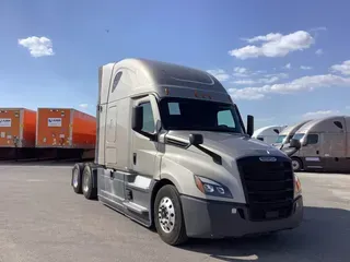 2022 Freightliner Cascadia 126