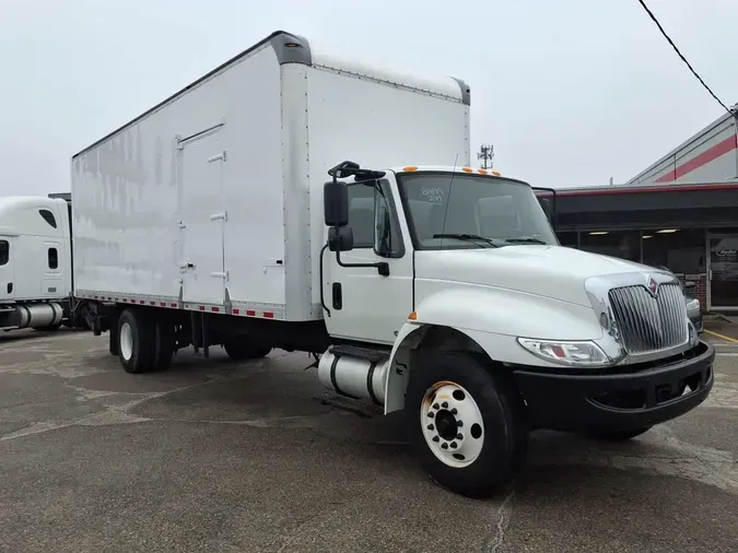 2019 NAVISTAR INTERNATIONAL 4300
