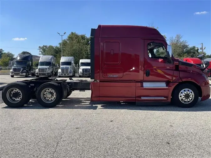 2019 FREIGHTLINER CA126