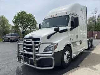 2020 FREIGHTLINER CA126