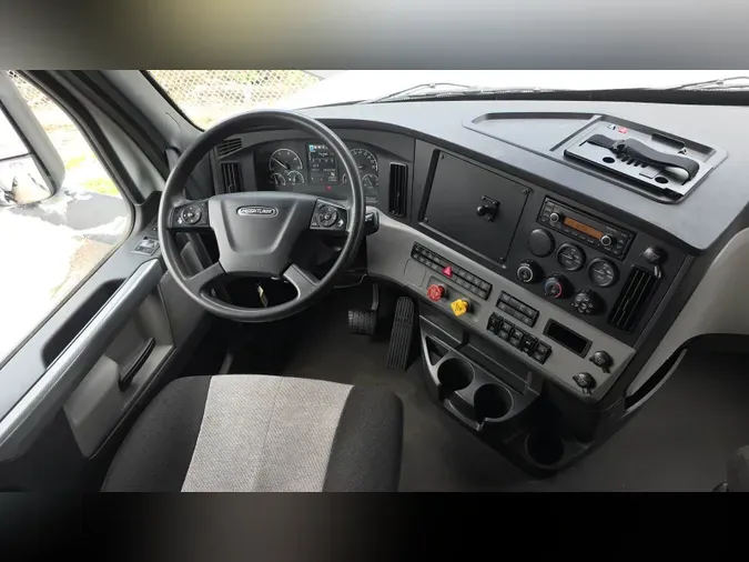 2021 Freightliner Cascadia 12691aa8f471445883f8323ae4152e3da29