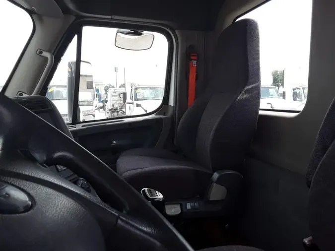 2015 FREIGHTLINER CASCADIA 125