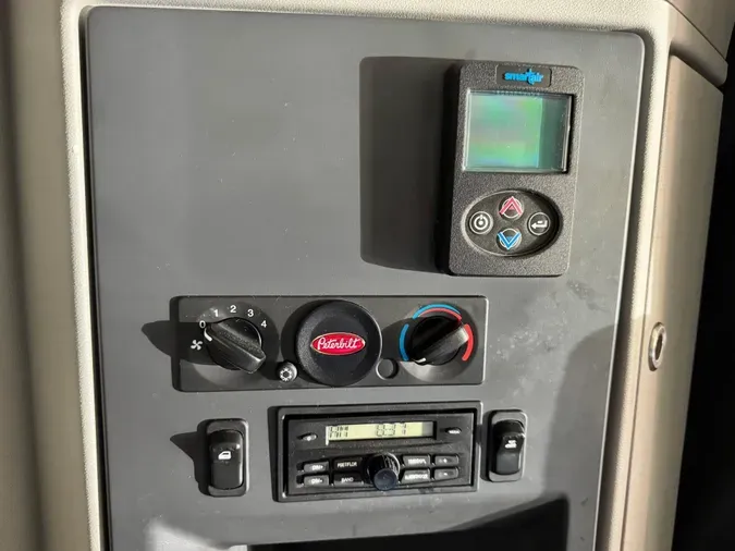 2022 Peterbilt 579