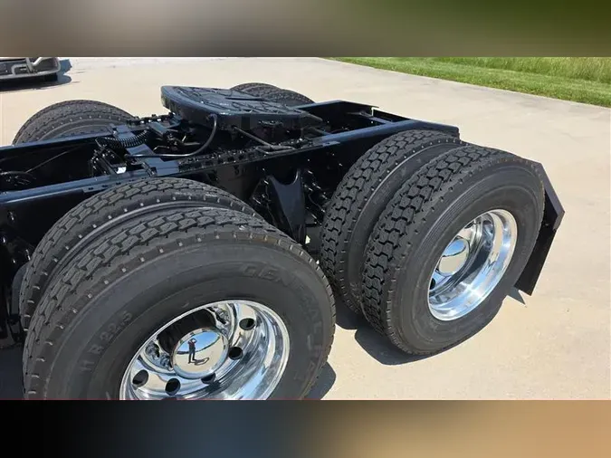 2020 INTERNATIONAL LT