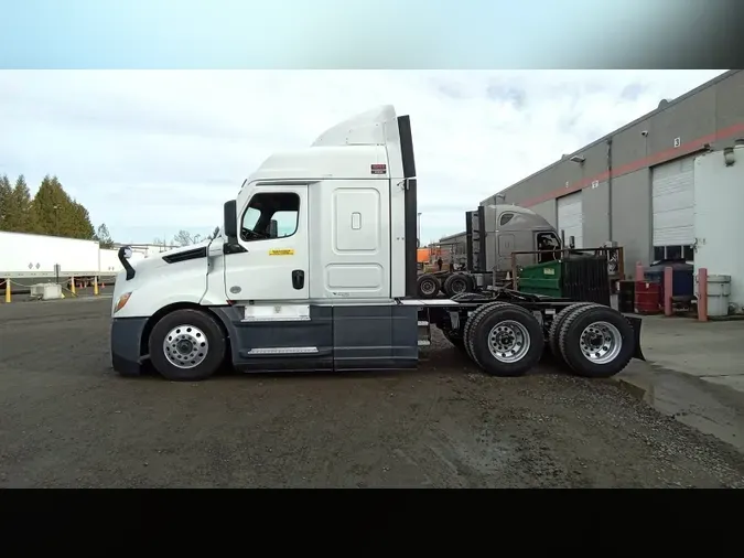 2021 Freightliner Cascadia 12691b0f4f83ad639202b797a58d206601f