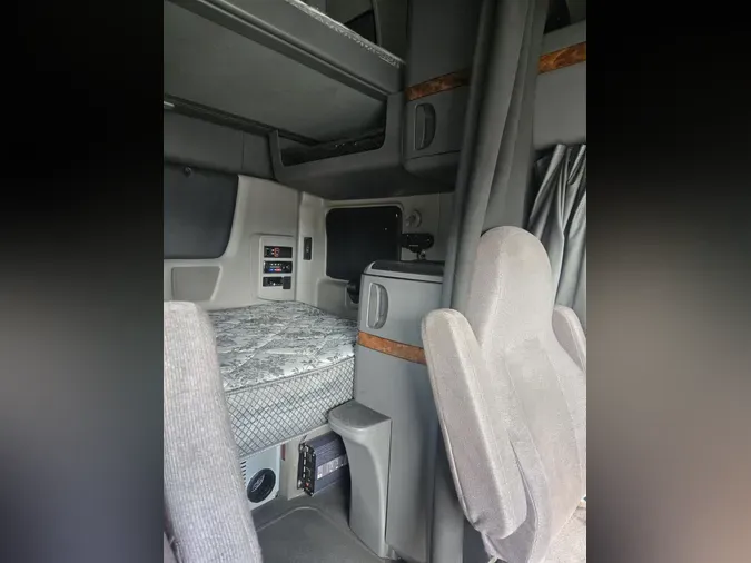 2021 International LT625