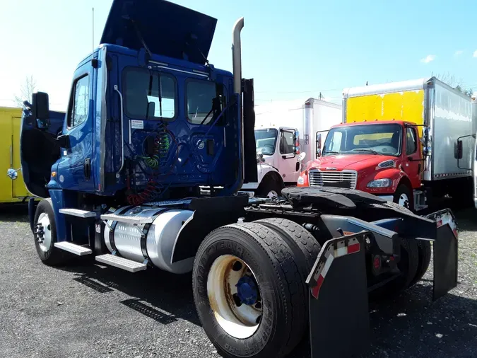 2017 FREIGHTLINER/MERCEDES CASCADIA 125