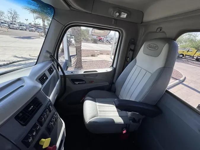 2020 Peterbilt 579