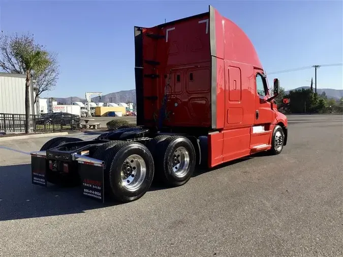 2022 FREIGHTLINER CA126