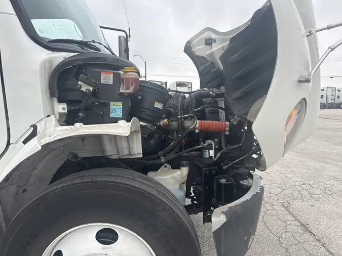 2020 FREIGHTLINER/MERCEDES M2 106