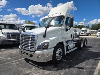 2018 FREIGHTLINER/MERCEDES CASCADIA 125