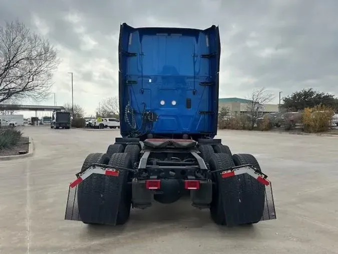 2022 International LT625