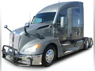 2023 Kenworth T680