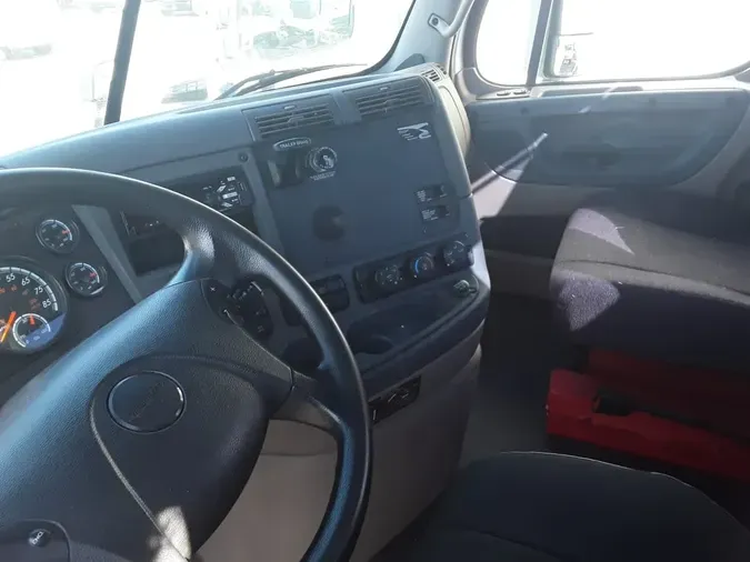 2018 FREIGHTLINER CASCADIA 125