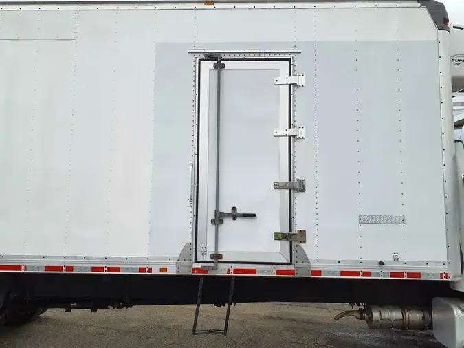 2018 FREIGHTLINER/MERCEDES M2 106