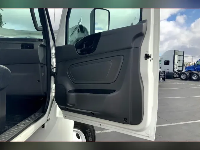 2020 INT MV607