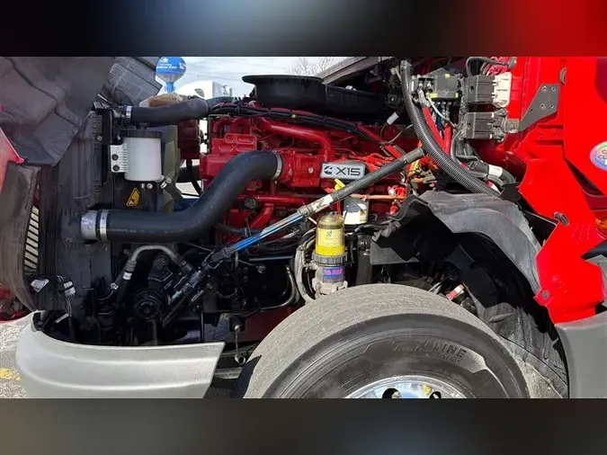 2021 INTERNATIONAL LT