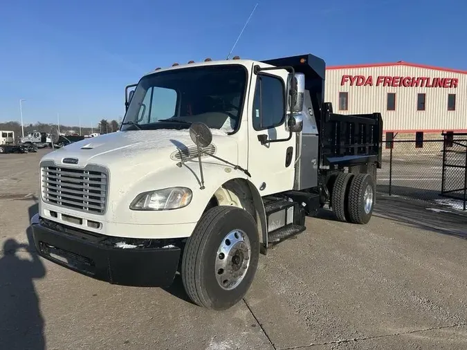 2015 Freightliner BUSINESS CLASS M2 106