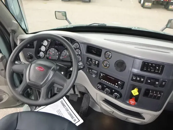 2021 Peterbilt 57991d32cbef55b578c5158355b3994c826