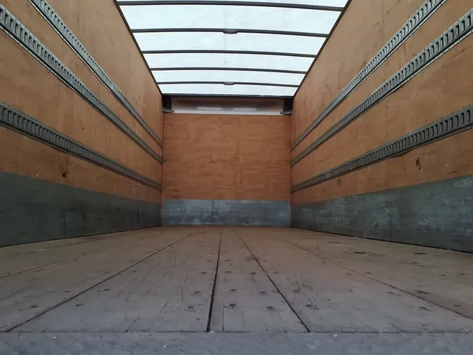 2018 FREIGHTLINER/MERCEDES M2 106