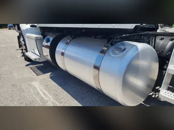 2022 Peterbilt 579