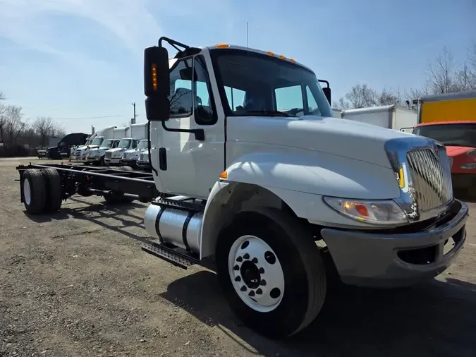 2019 NAVISTAR INTERNATIONAL 4300