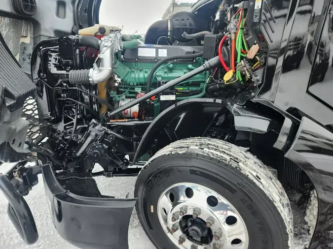 2024 VOLVO VNL64T86091dd90ec17d7727c10a89d0f08004549