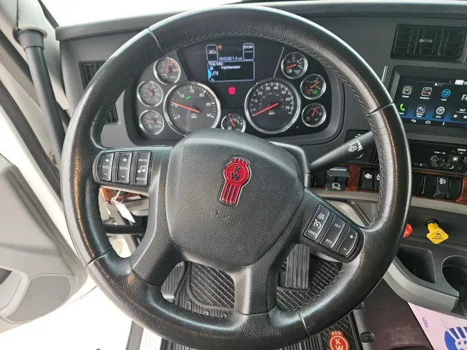 2022 Kenworth T68091e0c20f64fe1f8582f59c4f7f7c0557