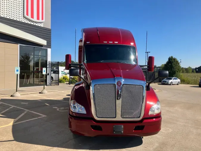 2020 Kenworth T680