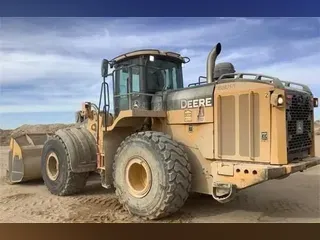 2015 DEERE 824K
