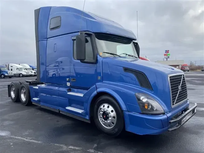 2018 VOLVO VNL670