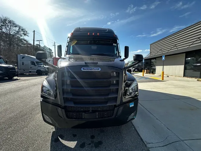 2023 FREIGHTLINER CASCADIA 126