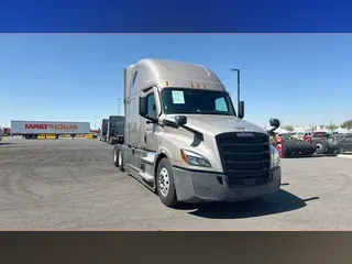 2023 Freightliner Cascadia