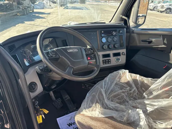 2019 Freightliner New Cascadia