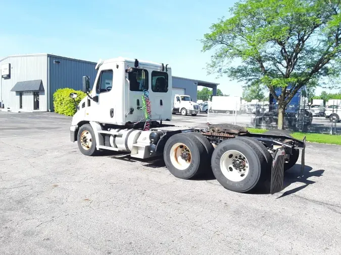 2019 FREIGHTLINER/MERCEDES CASCADIA 11391f71b8296e25e093ee73d9bedbfaad1