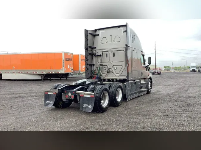 2024 Freightliner Cascadia