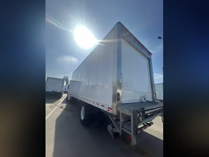 2019 FREIGHTLINER M2 106
