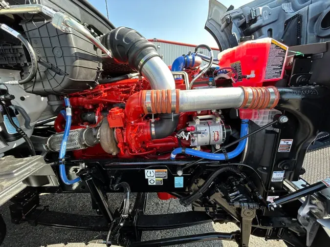 2026 Kenworth T88091fe2e7670e8a27452662aa3bfd39828