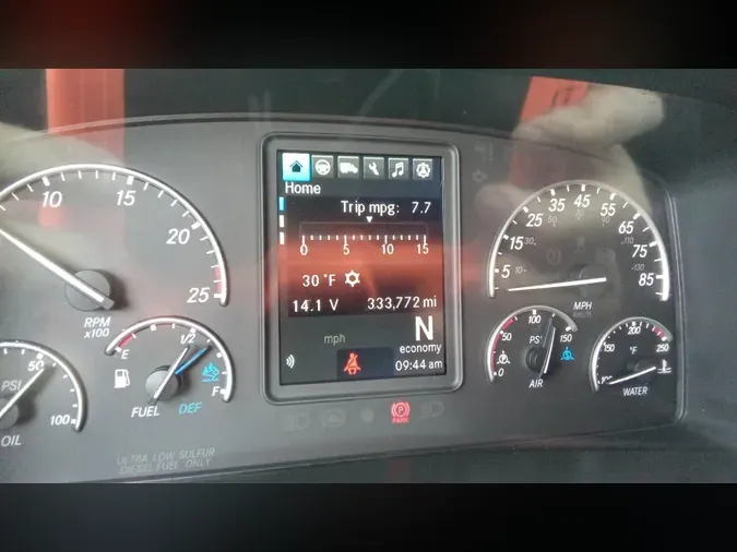 2022 Freightliner Cascadia 126