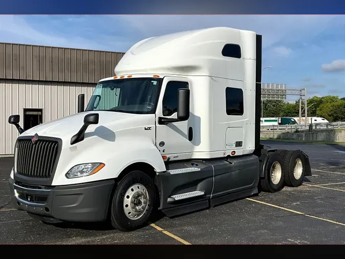 2022 INT LT625 6x4
