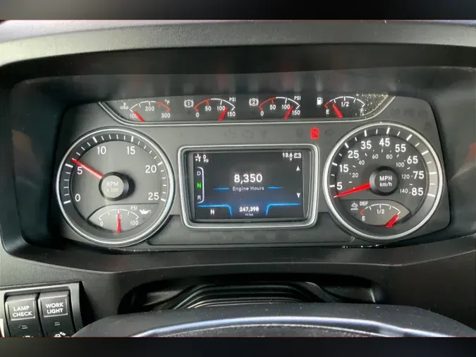 2019 INT LT625 6x4
