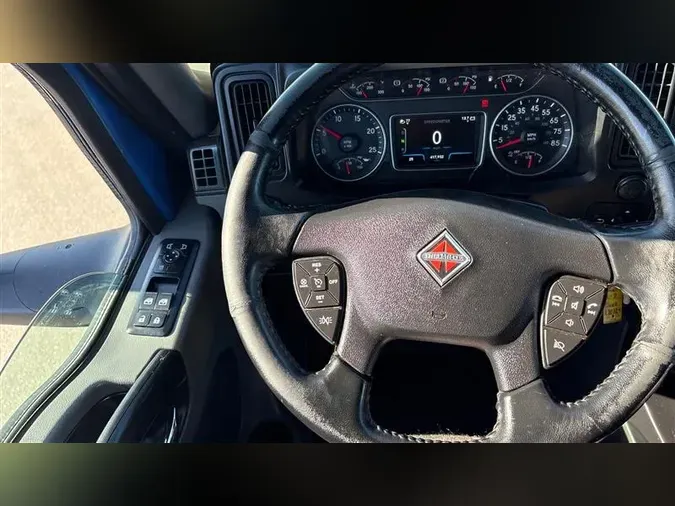 2020 INTERNATIONAL LT