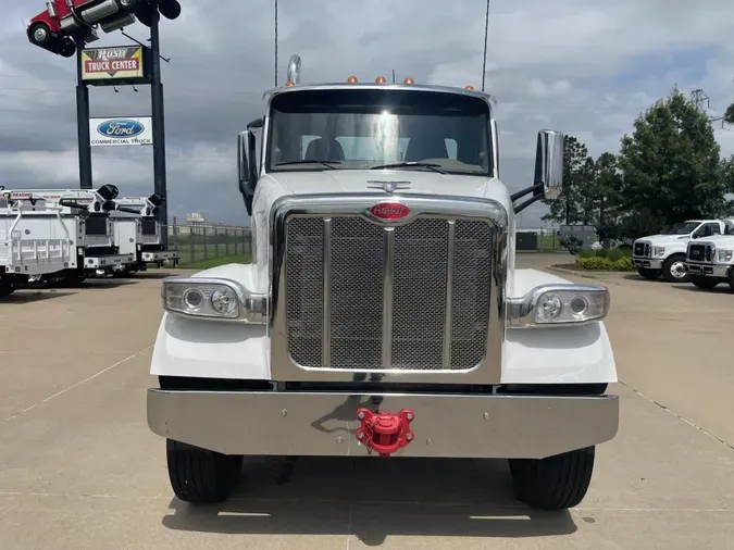 2022 Peterbilt 567