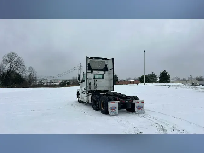 2018 Volvo VNL300