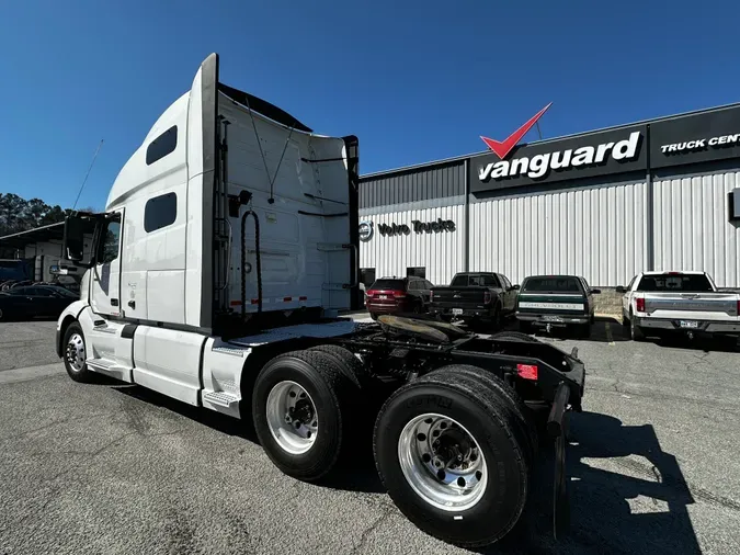 2019 Volvo VNL64T760