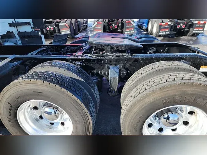 2023 FREIGHTLINER CA126