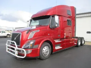 2018 VOLVO VNL64T780